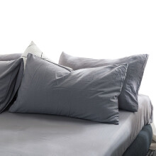 Polyester katoenen kussenslopen set van 2, zacht en duurzaam, hoogwaardige verkoelende kussenslopen voor op bed (47,5 x 74 cm) - lichtgrijs