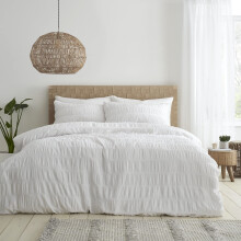 Catherine Lansfield Bedding Seersucker Double Duvet Cover Set with Pillowcases White