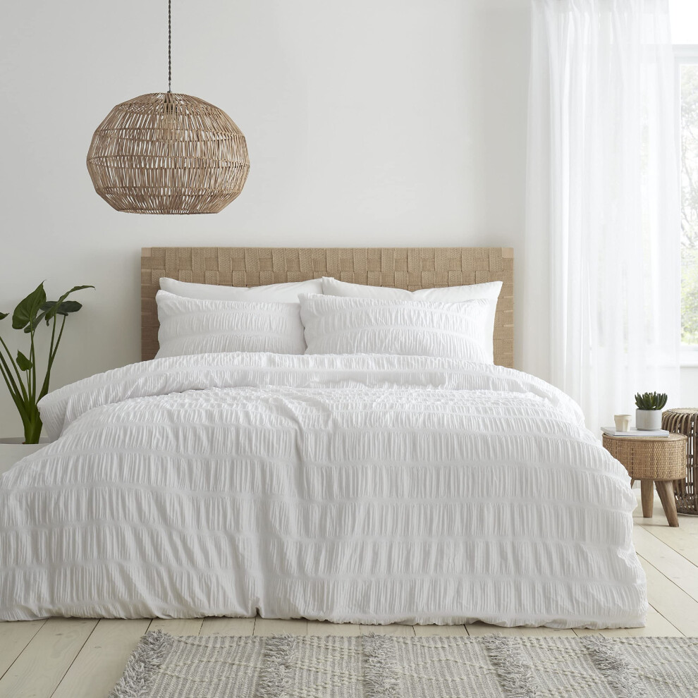 Catherine Lansfield Bedding Seersucker Double Duvet Cover Set With Pillowcases White
