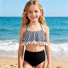 Bikini set voor meisjes met verstelbare bandjes en ruches.