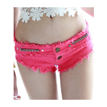 (S, Red) Short en jean la plage.
