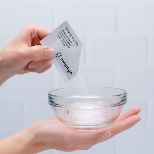 Invisalign Cleaning Crystals for Aligners and Retainers 2