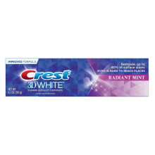 Crest 3D White Whitening Toothpaste, Radiant Mint Improved- 4.1oz (116 g)