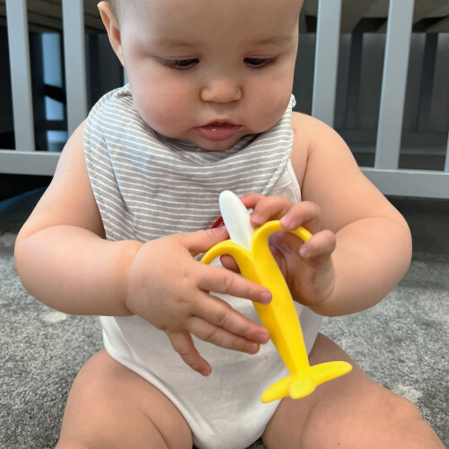 Nuby Nuby Banana Soothing Teether Easy Grip BPAFree Suitable from 3 Months 1