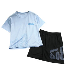 Conjunto de roupas para meninas e meninos, com blusa de manga curta estampada com corações em cores contrastantes e shorts de manga curta