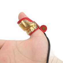 Leder- und Messing-Armbrust-Daumenring-Schutz für traditionelles Bogenschießen Rot