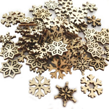 100 StüCke Holz Schneeflocken Verzierungen Ausschnitte Handwerk Ornamente Unvollendete Holz Schneeflocke HäNgende Ornamente