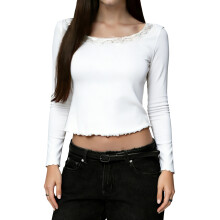 (M, White) T-shirt femme à le bureau.