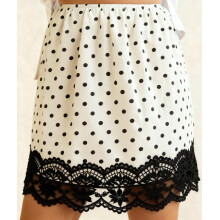 (S, White) Elegante satijnen minirok voor dames, effen kleur, kanten afwerking, ideaal voor feestjes en dagelijks gebruik.