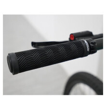 MOTSUV Bicycle Handlebar Grips Rubber Soft Mountain Bike Grips Dustproof Handlebar Protect Cover Bicycle Grips Black