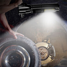Multifunctional Strong Light Flashlight Car Safety Hammer USB Rechargeable Fire Emergency Signal Lamp Escape Hammer