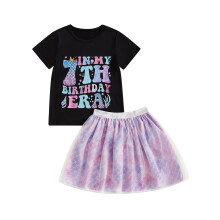 (7 Years, Black) Conjunto infantil feminino: camiseta de manga curta com estampa de letras e saia de tule escamosa.
