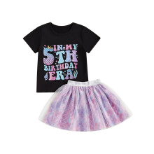 (5 Years, Black) Conjunto infantil feminino: camiseta de manga curta com estampa de letras e saia de tule escamosa.