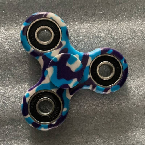 (Blue White)Hello Kitty Camouflage Pattern Fidget Spinner Metal Decompression Gift Toys