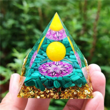 (7)Orgonite Chakra Energy Pyramid Aura Divination Yoga Meditation Ornaments Craft