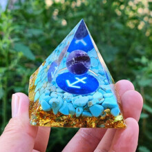 (14)Orgonite Chakra Energy Pyramid Aura Divination Yoga Meditation Ornaments Craft