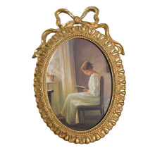 Oval Photo Frame 10x6.9inch Retro Styled for Office Studio Versatile E