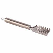Stainless Steel Fish Scale Scraper with Ergonomic Handle and DoubleLayer Serrations for Easy Removal