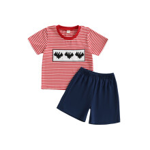 (4-5 Years, Red) Conjunto de Halloween para niños: 2 piezas con camiseta de rayas y pantalones cortos lisos.