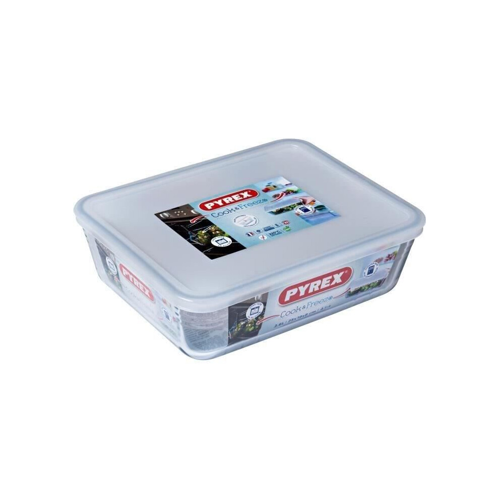 Pyrex Rectangular Dish with Plastic Lid, 2.6L