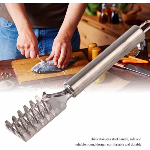 Stainless Steel Fish Scale Scraper with Ergonomic Handle and DoubleLayer Serrations for Easy Removal 2