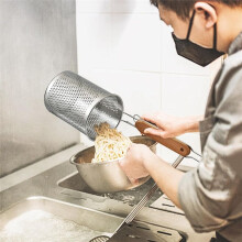 Stainless Steel Pasta Strainer, 2pcs Food Dumpling Noodle Strainer with Wood Handle Straining Noodles Pasta Baskets