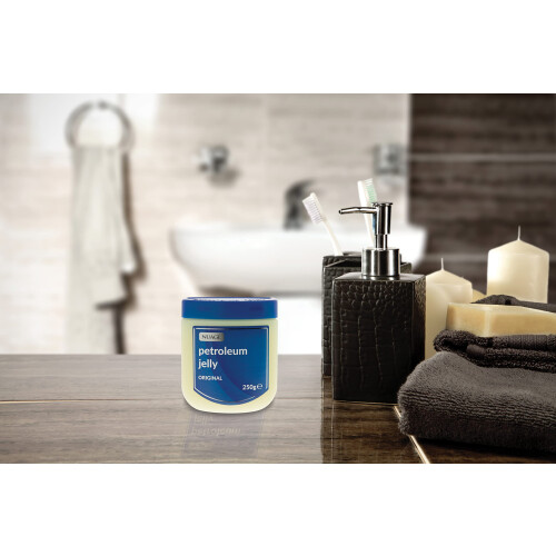 Nuage Everday Essential Petroleum Jelly, 250G 1