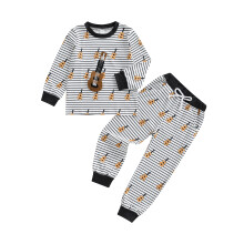 (6-12 Months, Khaki) Kislány 2 db-os őszi ruhák, hosszú ujjú, gitár/eper mintás, hímzett felsők + nadrág szett, kisgyermek ruhák