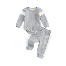 (12-18 Months, Gray) Kisfiú ruhák divatos hosszú ujjú medve hímzés texturált romper nadrággal 2 db-os szett