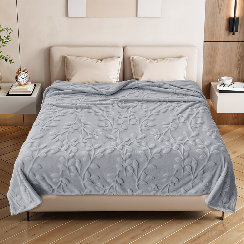 Living And Home 150x100cm Soft Warm Plush Fuzzy Throw Blanket, Grey 2