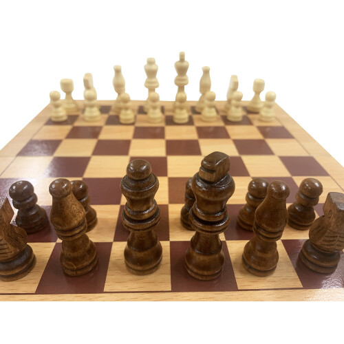 CLASSIC WOODEN FOLDING CHESS BOARD AND PIECES 2
