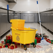 31 Quart Mop Bucket Side Press Wringer on Wheels With Panel, Side Press Wringer Combo Commercial Cleaning Caddy Plastic