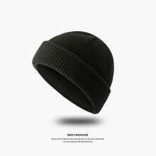 Gorro de malha masculino de cor sólida para inverno, ideal para aquecer a cabeça.