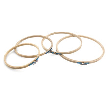 Conjunto de 4 bastidores de bordado bege natural para projetos de costura e trabalhos manuais.