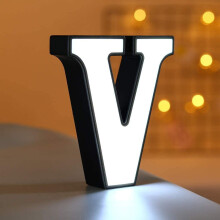 Letras luminosas de LED, letreiro luminoso com letras do alfabeto e números para iluminação noturna.