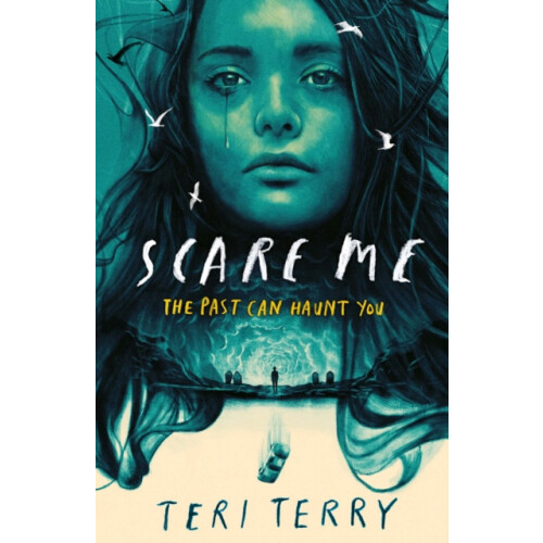 Scare Me by Teri Terry Paperback Book