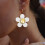Mini blomstervedhæng hvide 10 stk. 3,4 x 3,4 x 0,5 cm 3