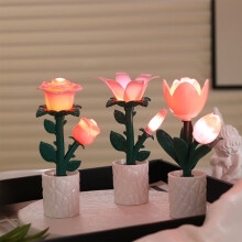 Blocs de construction décoratifs pour la Saint-Valentin : tulipes, roses et veilleuses. À utiliser comme cadeaux ou décorations pour la