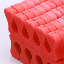 100pcs Soft Sponge Toe Separators for Nail Art Pedicure, Red