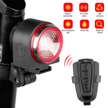 Ilumina tu viaje: Luz trasera inteligente para bicicleta, alarma con sensor de movimiento integrado para mayor seguridad, luz de freno automática