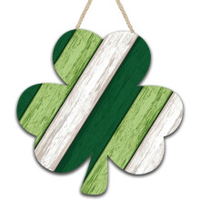 Party Shamrock Wreath Decoration for Guests Pose Area-10