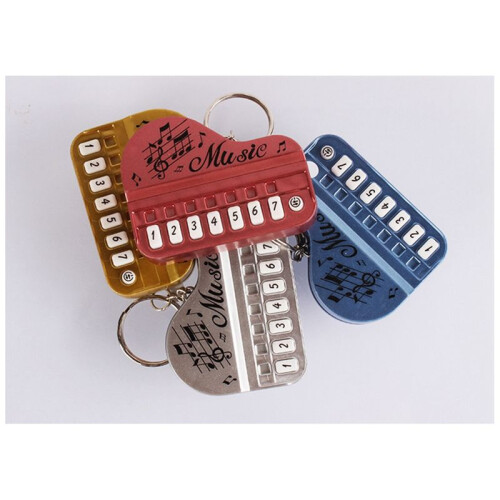 Metallic Silver 7pcs  Handheld Electronic Keyboard Keychain Pendant Can  Small Piano 1