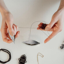 3Pcs Silver Metal Tatting-Shuttle Kit for Beginners with Bobbin Supplies, Premium Iron Needle-Shuttles