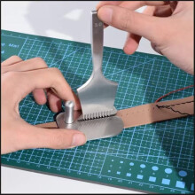 Leder-Nähhilfswerkzeug, Hergestellt Aus Robustem Metall, Dient Als Leitfaden für Präzises Lederhandwerk