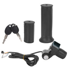 Elektrische fietsaccessoire: gashendel met waterdicht LCD-scherm, universele spanningsdetectie en realtime batterij-indicator.
