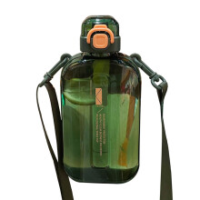 750ml Flache Wasserflasche für den Außenbereich mit Skala, Große Kapazität