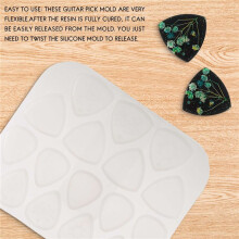 Guitar Pick Mould,Exquisite Resin Mold for Guitar Pick Triangle Plectrum Silicone Casting Keychain for Music Lovers