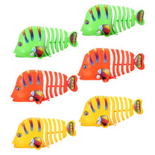30Pcs Plastic Wind-Up Swinging Fish Toys Cartoon Bath Play Water Toy