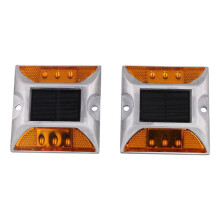 Feux D'Avertissement Routiers Clignotants Enterrés en Aluminium Moulé Solaire Feux D'Obstacles Clignotants de Nuit pour Autoroutes et Voies