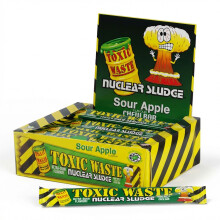 50pc Toxic Waste Sour Apple Bars 20g - Extreme Sour Chews